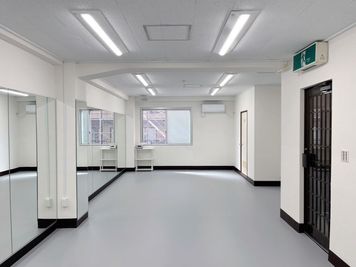 Step 小平・一橋学園スタジオBの室内の写真