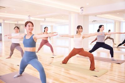 ヨガイベントにもおすすめ - S&Co. DANCE STUDIO 【人形町駅徒歩1分】都内最大級ダンススタジオの室内の写真