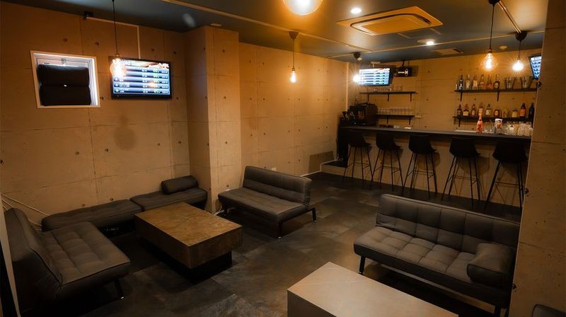 完全貸切【セルフBAR】NEXTの室内の写真