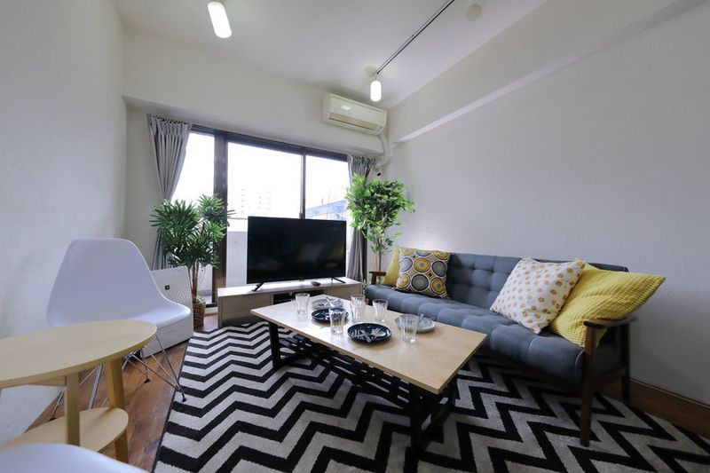 24時間 ママ会 女子会 会議室 - なんば・心斎橋・四ツ橋スペース