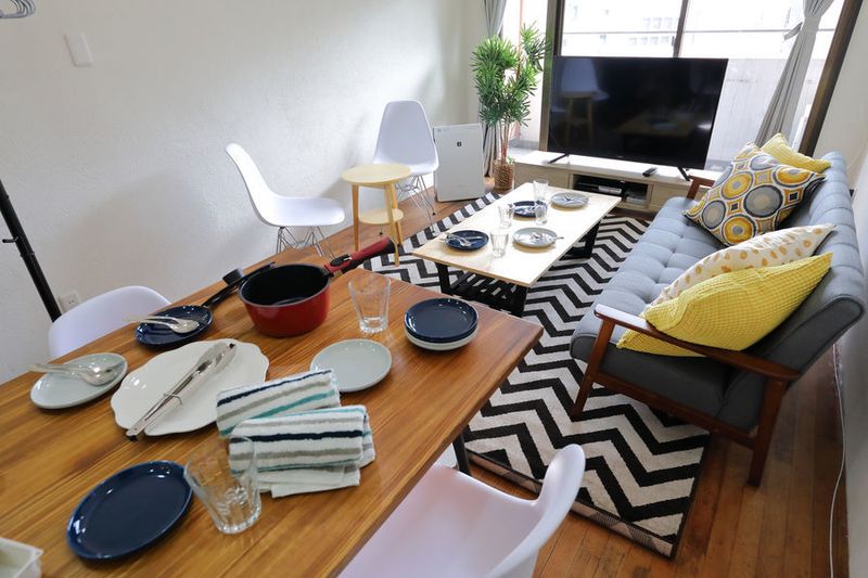 24時間 ママ会 女子会 会議室 - なんば・心斎橋・四ツ橋スペース