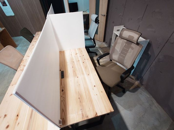 コワーキングスペース内　指定席B - い居場所　GOSE