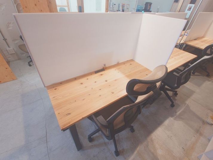 コワーキングスペース内　指定席D - い居場所　GOSE