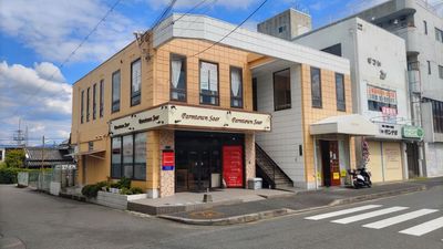 当ビル2階です（い居場所GOSE） - い居場所　GOSE ウェブミーティング室（完全個室）の外観の写真