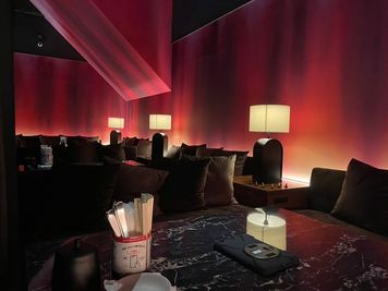 ORIENTAL LOUNGE長崎 駅近🤍【101名様-150名様まではこちら】 映えスポット✨の室内の写真