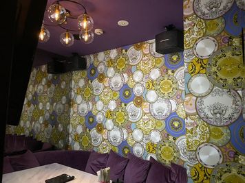 ORIENTAL LOUNGE長崎 駅近🤍【101名様-150名様まではこちら】 映えスポット✨の室内の写真