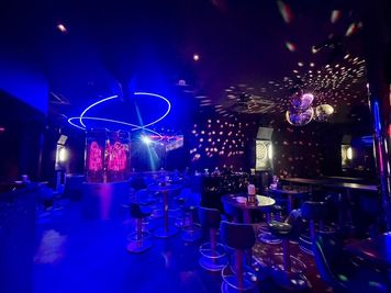 ORIENTAL LOUNGE天満 駅近🤍【151名様-200名様まではこちら】 映えスポット✨の室内の写真