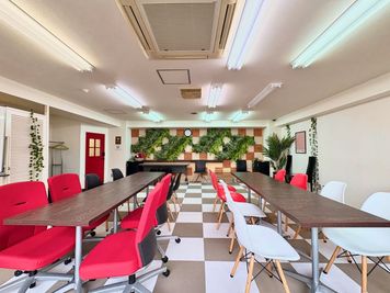 最大32名/無料Wifi/会議・撮影・懇親会・推し会・女子会・ボドゲ等！飲食持込🍷可！ - たまりば札幌大通駅前の室内の写真