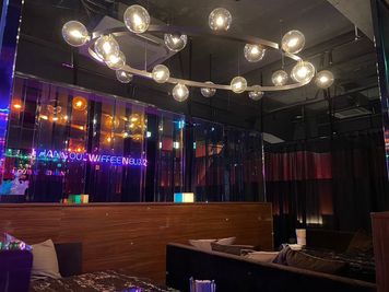 ORIENTAL LOUNGE長崎 駅近🤍【101名様-150名様まではこちら】 映えスポット✨の室内の写真