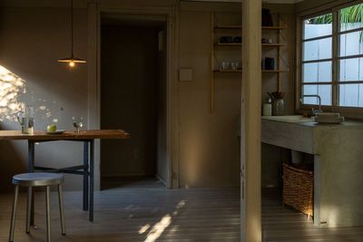 暮らしの気配が漂う、北欧のキッチンシーン - アンスピラシオン (Anspiration)  【土日祝 個人様限定】光に包まれた北欧の家｜5時間プランの室内の写真