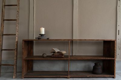 落ち着いたベージュの壁は、クラシカルな雰囲気を演出 - アンスピラシオン (Anspiration)  【土日祝 個人様限定】光に包まれた北欧の家｜5時間プランの設備の写真