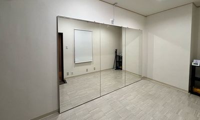レンタルスタジオDancers 京都五条店の室内の写真