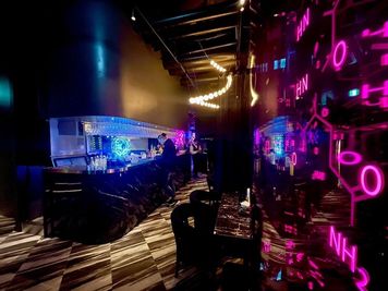 ORIENTAL LOUNGE大分 駅近🤍【101名様-150名様まではこちら】 映えスポット✨の室内の写真