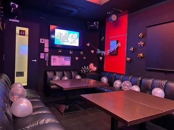 大音量で騒いでそのまま帰れる🚀駐車場あり🚗持ち込みOK☕ゴミ捨て無料🧹大型モニター📺推し会・本人不在の誕生日会🎂💖 - カラオケ コート・ダジュール岡山店