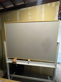 ホワイトボードもお好きにお使いください。（使用後は掃除すること） - KIKKAKE PLACEの室内の写真