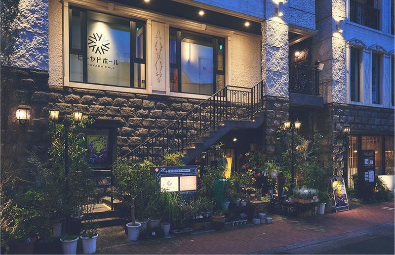 ヒトヤドホール - ヒトヤドホール