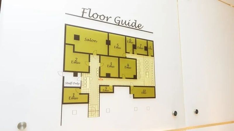 グランドピアノ・クラビノーバ（電子ピアノ）防音部屋Emu7教室 - ミュージックサロン天王寺Emu