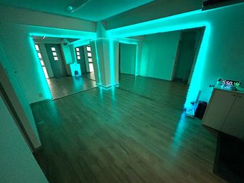 ブリヤン溝の口ダンススタジオの室内の写真