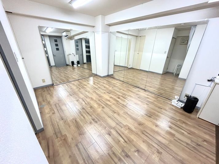 ブリヤン溝の口ダンススタジオ - ブリヤン溝の口ダンススタジオ