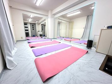 ブリヤン　溝の口ダンス ブリヤン溝の口　ダンススタジオの室内の写真