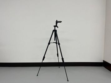 スマホ三脚（無料備品） - Step 小平・一橋学園スタジオBの設備の写真
