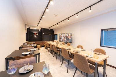 シュシュK 【K】35名着席可✨50％割⭐️丸の内・大手町駅徒歩5分⭐️の室内の写真