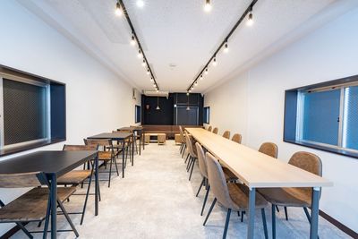 シュシュK 【K】35名着席可✨50％割⭐️丸の内・大手町駅徒歩5分⭐️の室内の写真