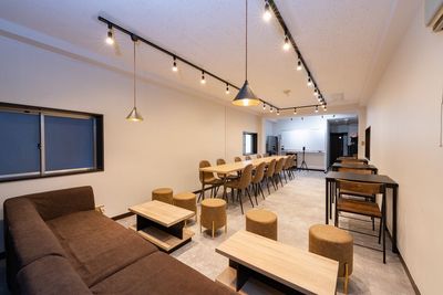 シュシュK 【K】35名着席可✨50％割⭐️丸の内・大手町駅徒歩5分⭐️の室内の写真