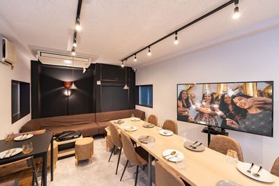 シュシュK 【K】35名着席可✨50％割⭐️丸の内・大手町駅徒歩5分⭐️の室内の写真