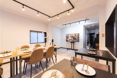 シュシュK 【K】35名着席可✨50％割⭐️丸の内・大手町駅徒歩5分⭐️の室内の写真