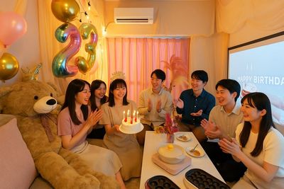 7名でご利用頂いた際のイメージです。 - 【ポップ名古屋】 名駅徒歩5分｜24h利用可能｜高性能プロジェクター[72]の室内の写真