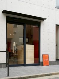 COMON hair studio 学芸大学 レンタルサロンの入口の写真