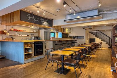 ルビーオン青山 カフェレストラン（1階）の室内の写真