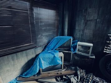 積まれたテレビエリア - ONIKU studio（おにくスタジオ） おにくスタジオ・元アイドルが考えた可愛い詰まった撮影スタジオ！の室内の写真