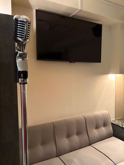 ・カラオケ付きバー 　・レンタルスペース - BAR L'INSIEME