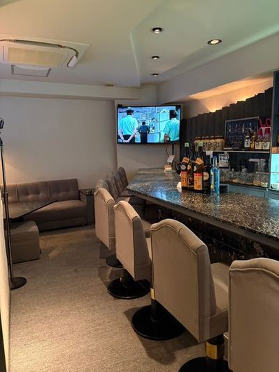 ・カラオケ付きバー 　・レンタルスペース - BAR L'INSIEME