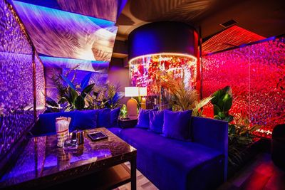 OLIENTALLOUNGE 大阪駅前 駅近🤍【151名様-200名様まではこちら】 映えスポット✨の室内の写真