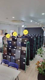 オーダースーツ展示会でご利用頂きました。 - MMM(トリプルエム) ギャラリー・レンタルスペース・マルシェイベントの室内の写真