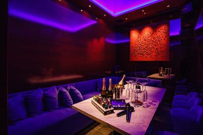OLIENTALLOUNGE 大阪駅前 駅近🤍【101名様-150名様まではこちら】 映えスポット✨の室内の写真