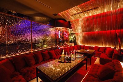 OLIENTALLOUNGE 大阪駅前 駅近🤍【101名様-150名様まではこちら】 映えスポット✨の室内の写真