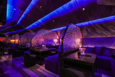 OLIENTALLOUNGE 大阪駅前 駅近🤍【101名様-150名様まではこちら】 映えスポット✨の室内の写真