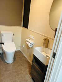 トイレ - フォトスタジオ・レンタルスペース　Dress Rainbow フォト撮影機材完備　レンタルスペースDress Rainbowの室内の写真