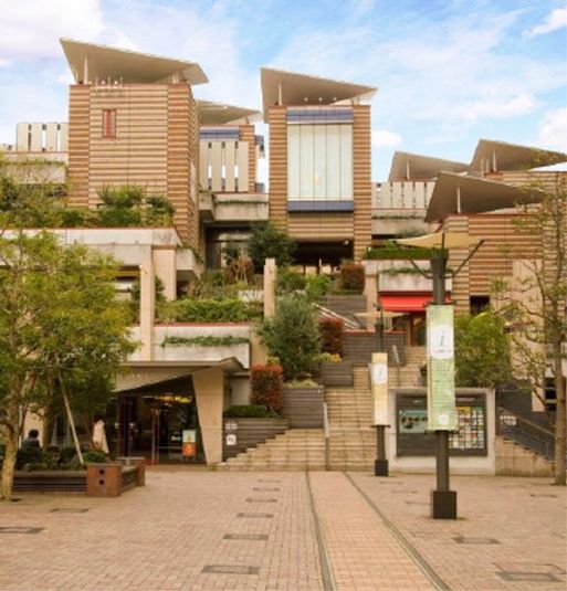 キッチン・TV3台・プロジェクター付フリースペース - 飯田橋アイガーデンテラス