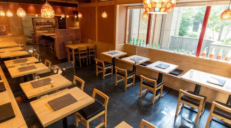 キッチン・TV3台・プロジェクター付フリースペース - 飯田橋アイガーデンテラス