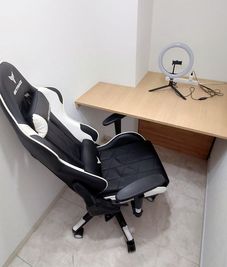 いいオフィス岩見沢 by エヌコロン  1人用個室の室内の写真