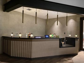 入口すぐ!ホワイエにバースペースが併設されたレンタルスペース - STUDIO VIZZ EBISU