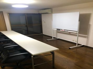 貸し会議室船場ビル 24時間営業貸し会議室の室内の写真