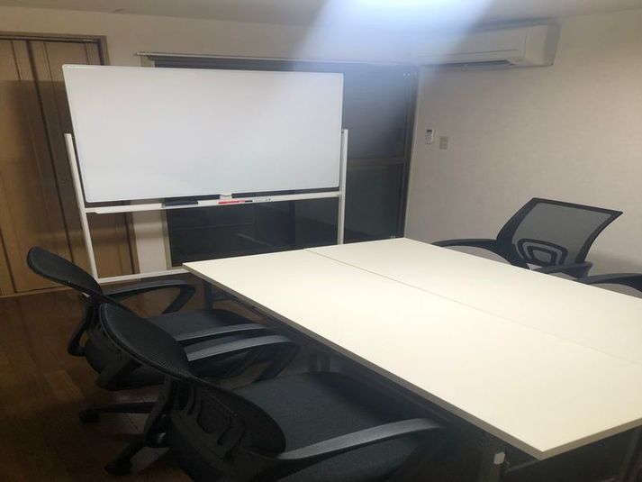 24時間営業貸し会議室 - 貸し会議室船場ビル