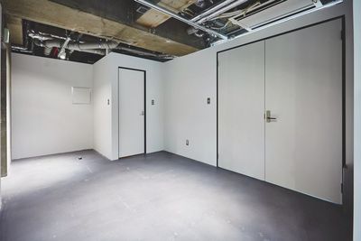 SECOND FLOOR. 2F - PORCH shinagawa studioの室内の写真