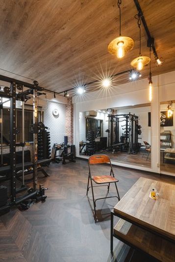 大阪1お洒落なレンタルジム兼大型鏡のあるスタジオ利用できる - レンタルジム　ホープ　心斎橋店